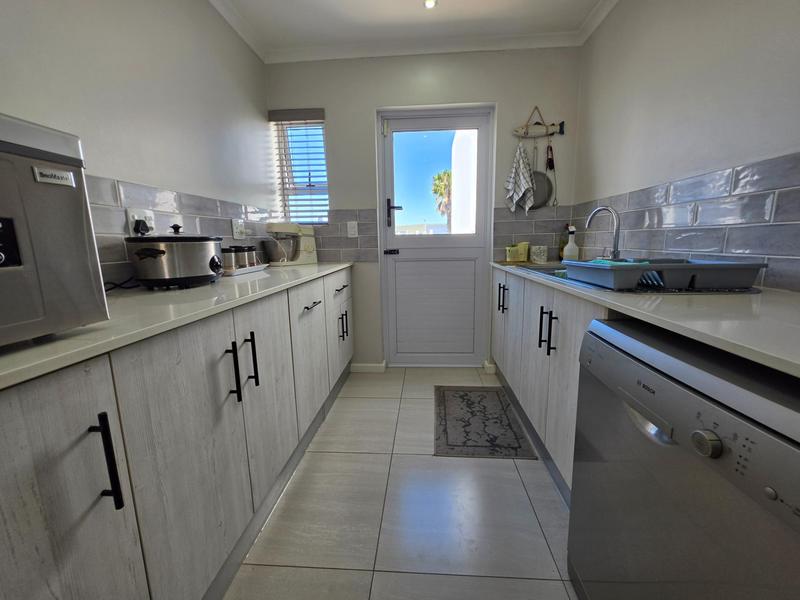 3 Bedroom Property for Sale in Lampiesbaai Western Cape